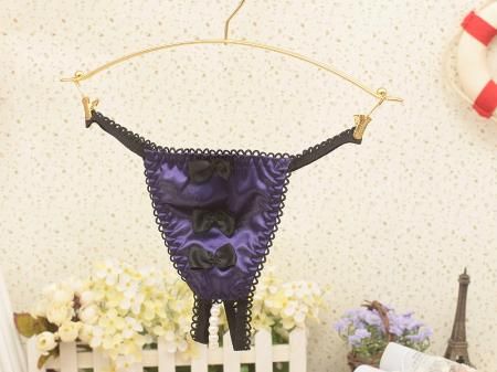 Трусики женские с 3 бантами и бусами "Бархатный контур" фиолетовые