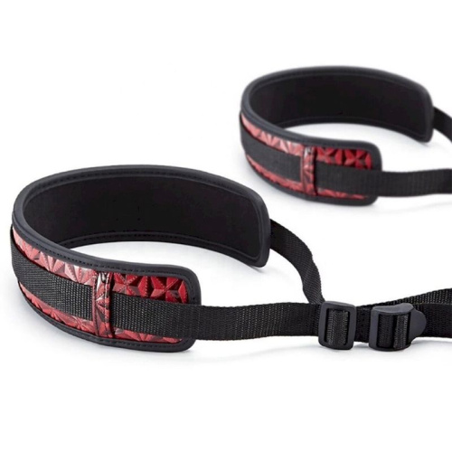 Набор BDSM «Thigh restraints harness kit»